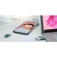 SanDisk iXpand Flip 64GB Image #11