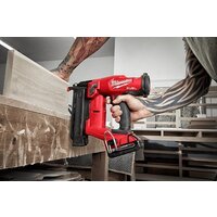 Milwaukee M18FN18GS-202X 4933471407 (с 2-мя АКБ, кейс) Image #19