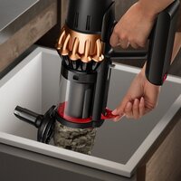 Dyson V16 Piston Animal Submarine 492969-01 (матовый черный/медный) Image #18